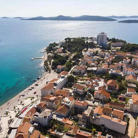 Svjetlana Free Parking * Vodice